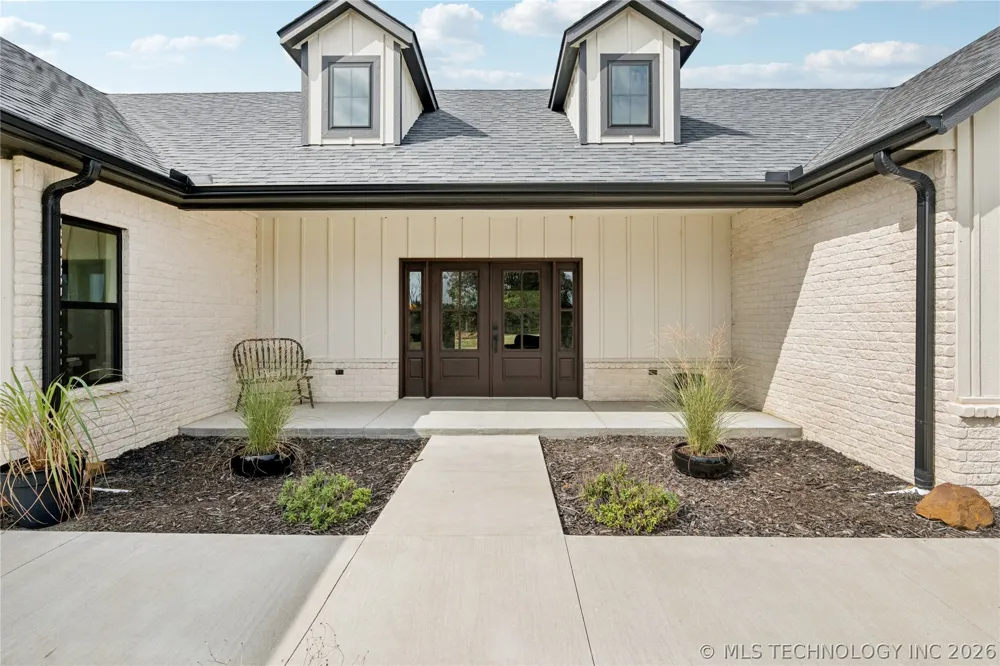16064 S 4210 ROAD Claremore, OK 74017
