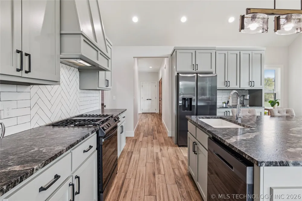 16064 S 4210 ROAD Claremore, OK 74017