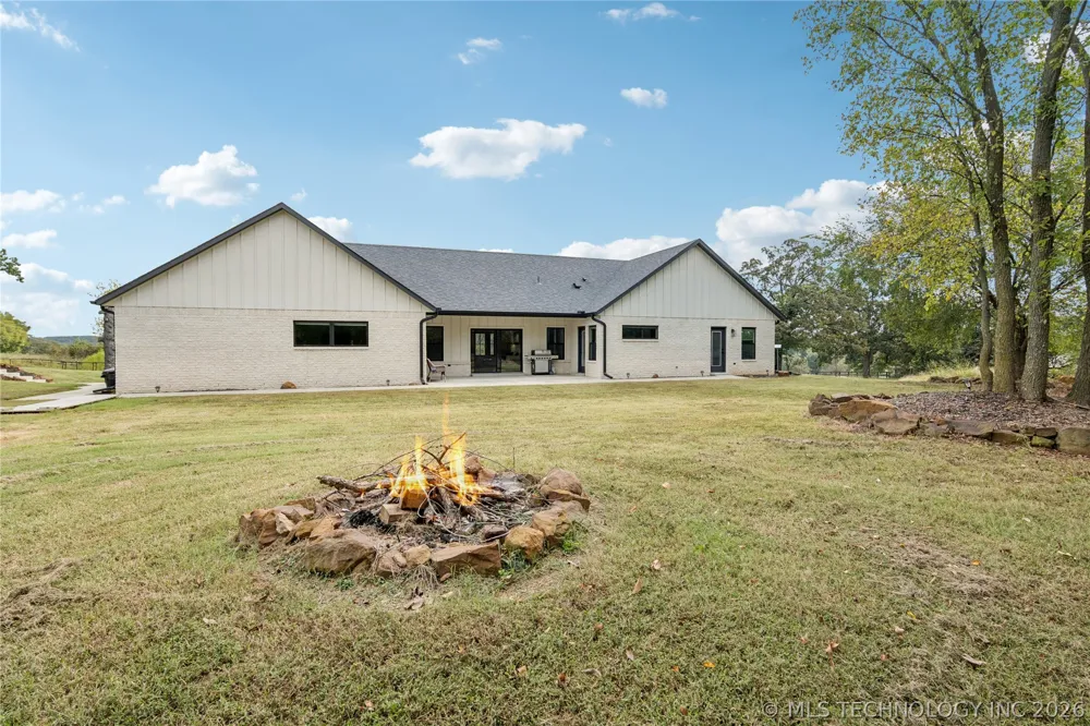 16064 S 4210 ROAD Claremore, OK 74017