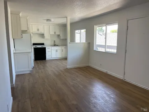 2424 Kenton Court ##C