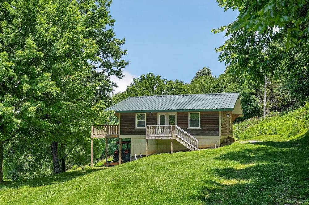 99 Judkins Ln Hickman, TN 38567