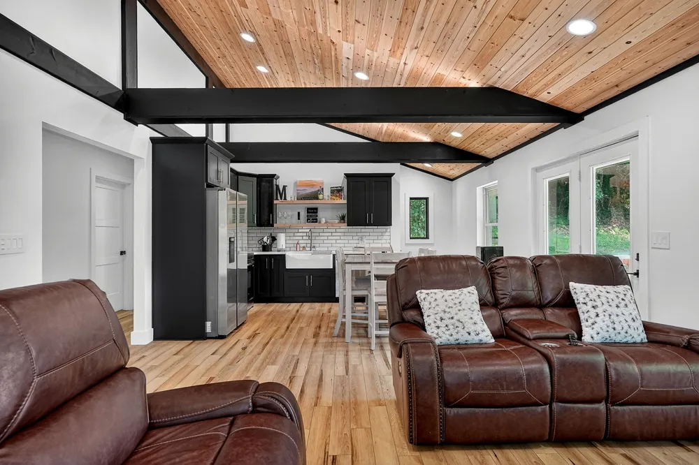 99 Judkins Ln Hickman, TN 38567