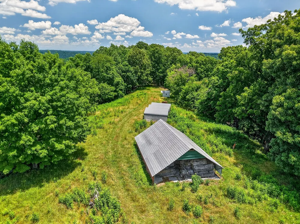 99 Judkins Ln Hickman, TN 38567