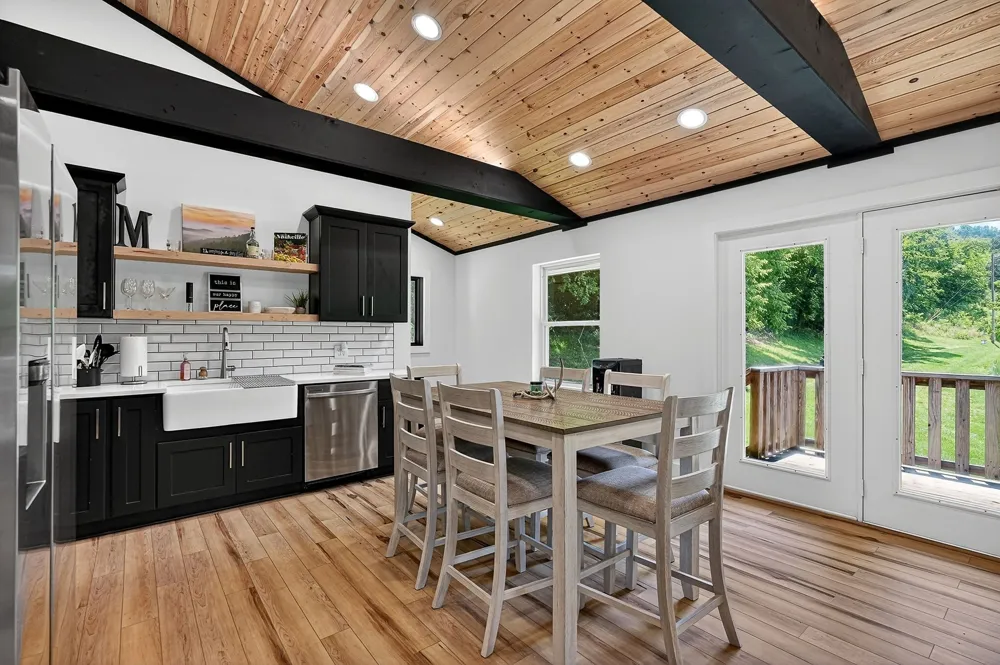 99 Judkins Ln Hickman, TN 38567