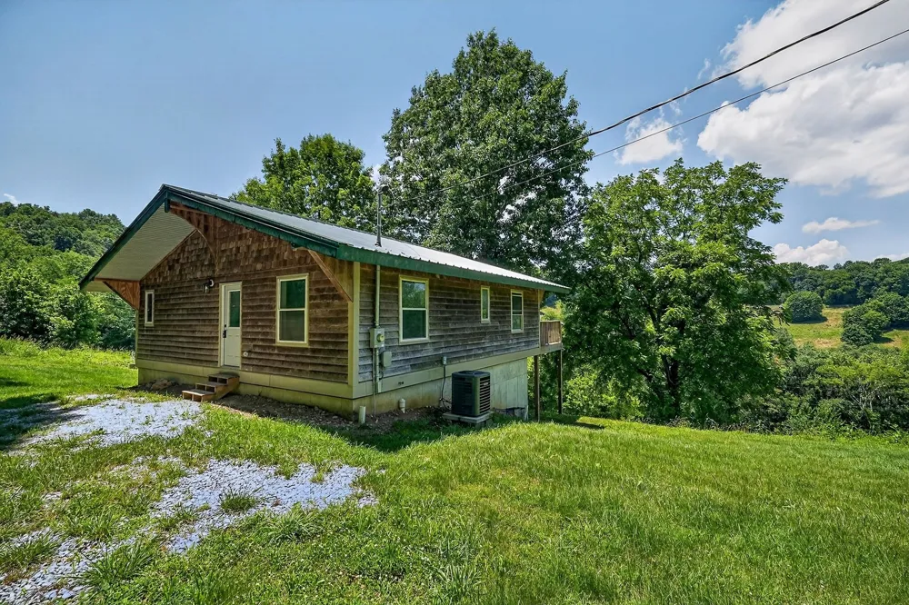 99 Judkins Ln Hickman, TN 38567