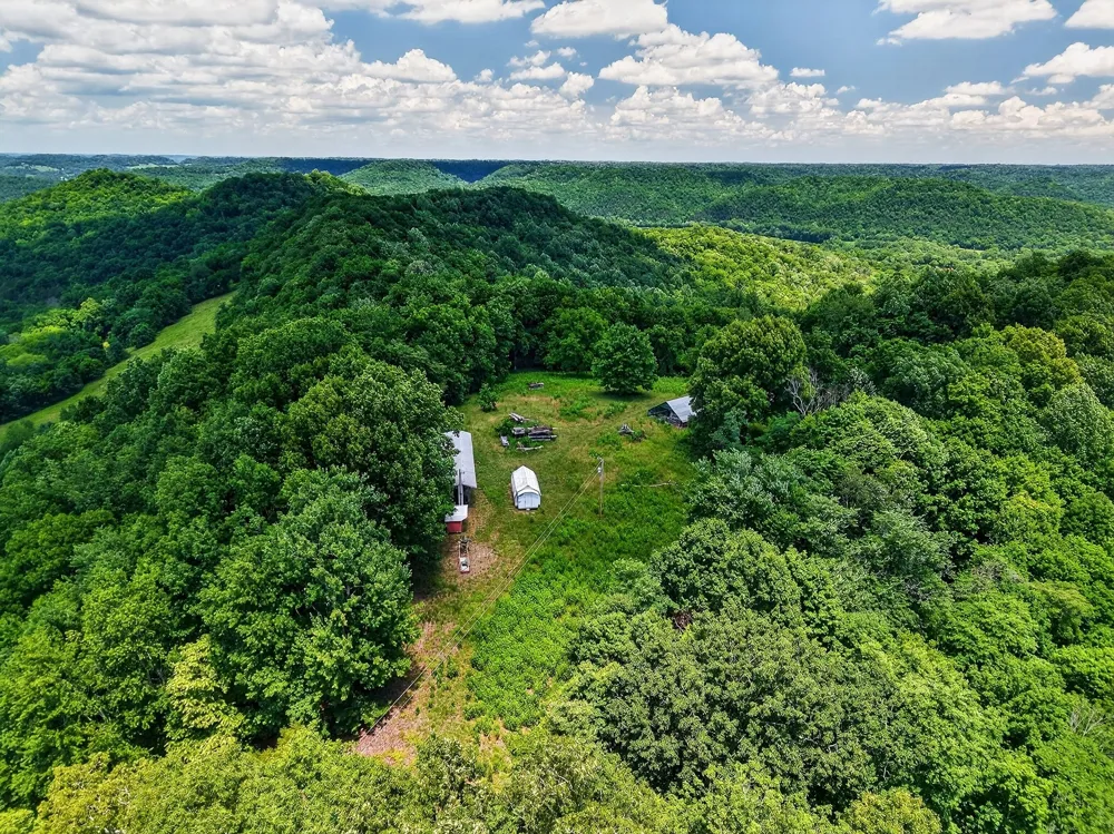 99 Judkins Ln Hickman, TN 38567