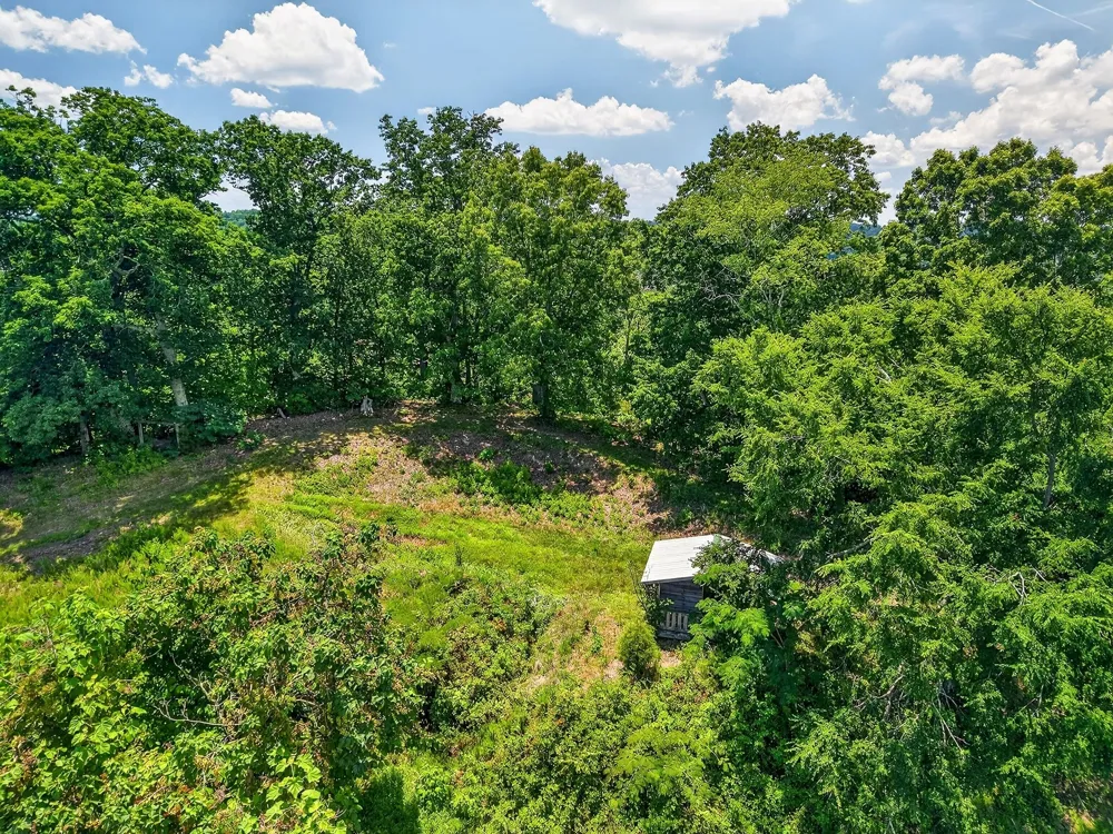 99 Judkins Ln Hickman, TN 38567