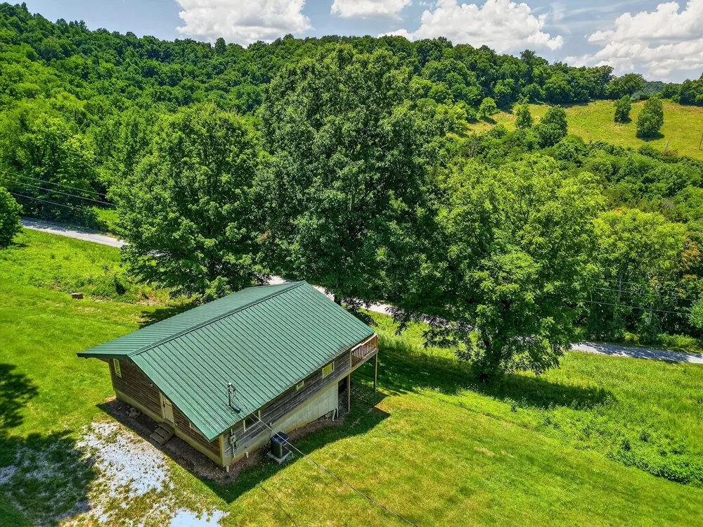 99 Judkins Ln Hickman, TN 38567