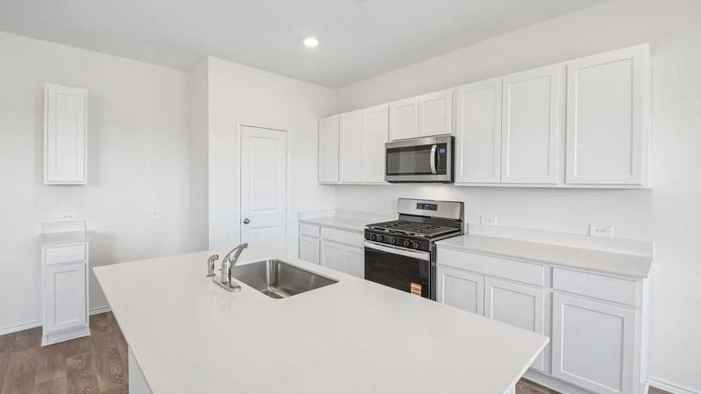 12204 Silverton Tree Bend Mustang Ridge, TX 78610