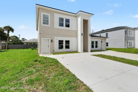 15 Travis Street #101