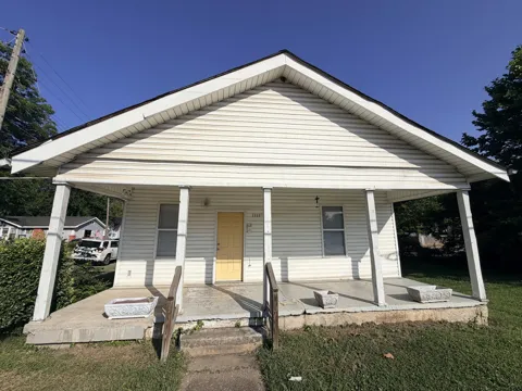 1111 S Willow Street