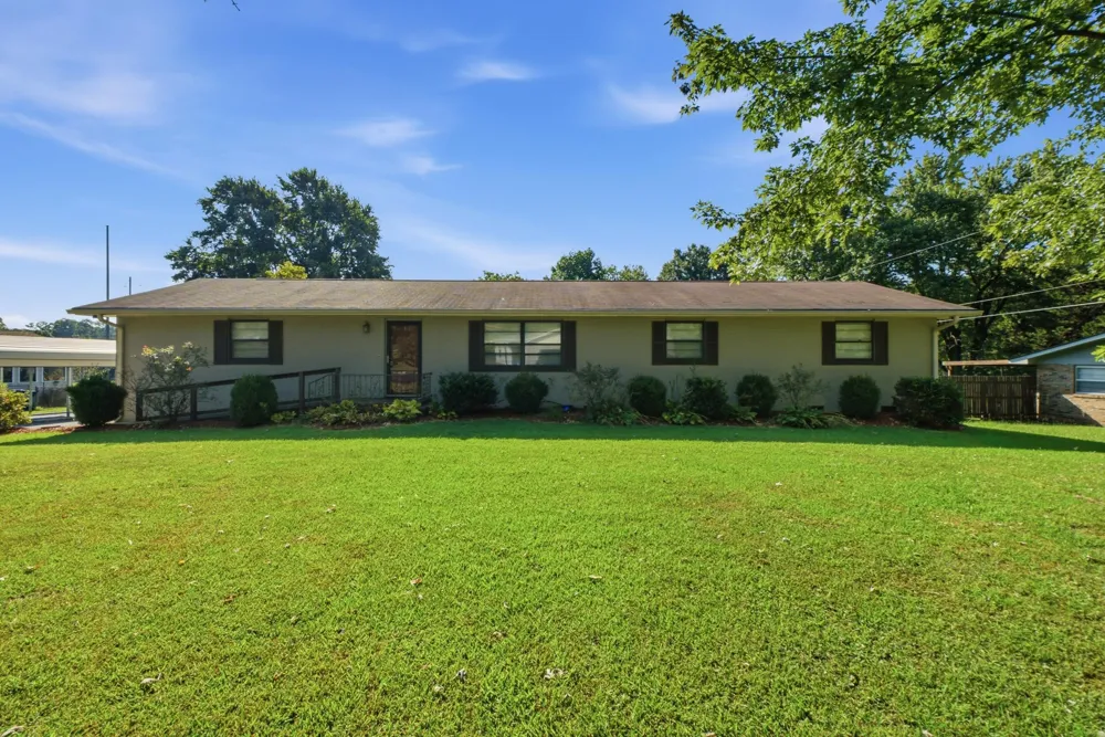 105 Hamel Drive Chickamauga, GA 30707