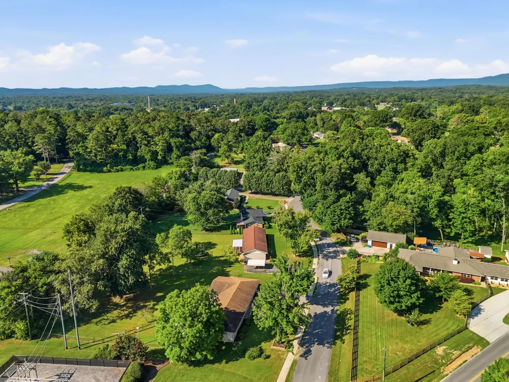 105 Hamel Drive Chickamauga, GA 30707