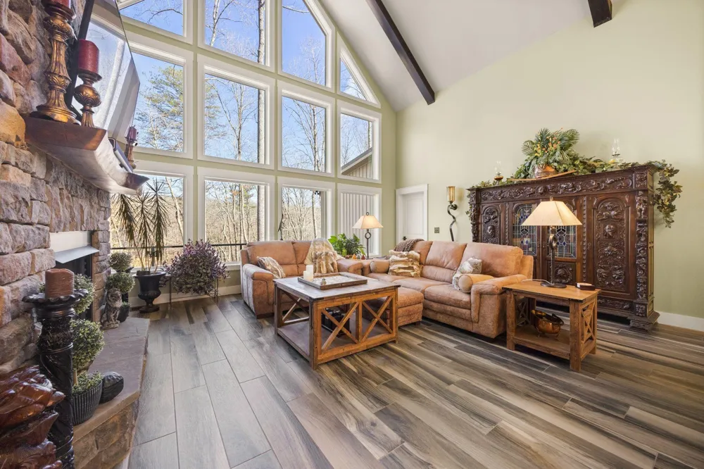 354 Mountain Farms Road Signal Mountain, TN 37377