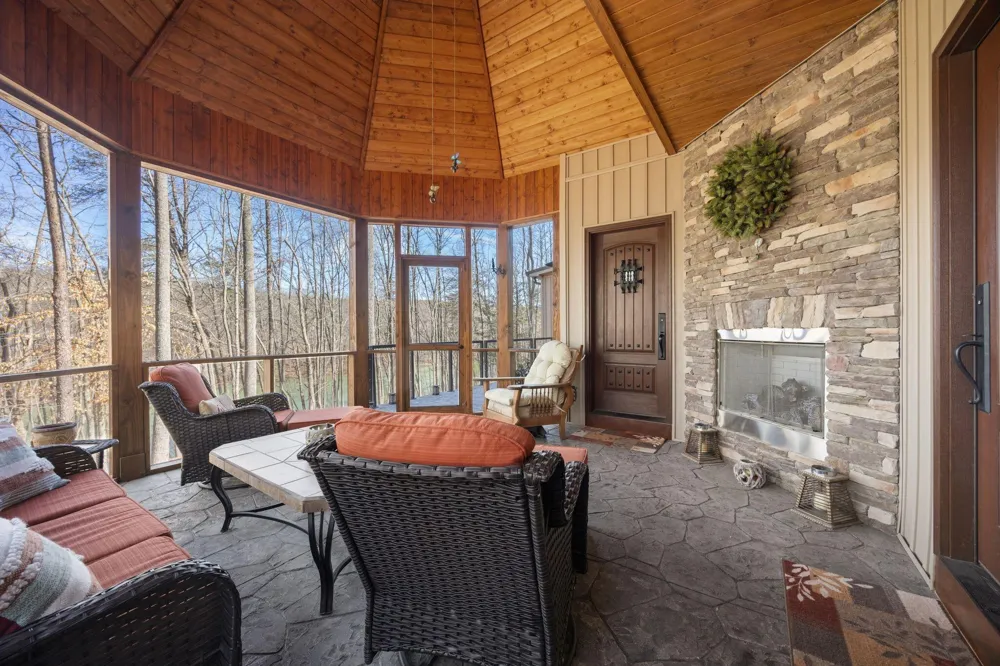 354 Mountain Farms Road Signal Mountain, TN 37377