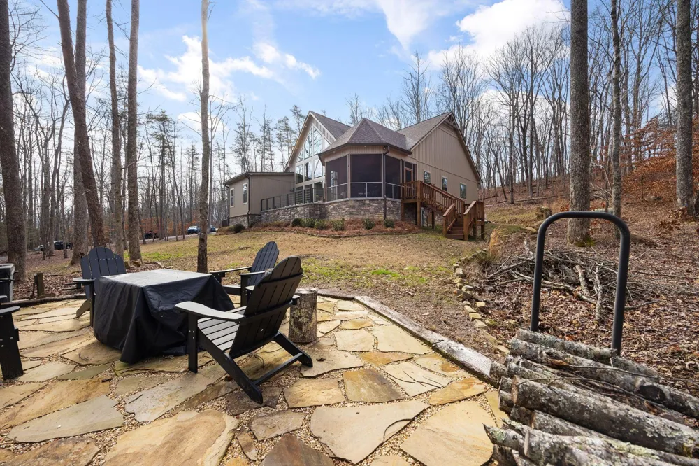 354 Mountain Farms Road Signal Mountain, TN 37377