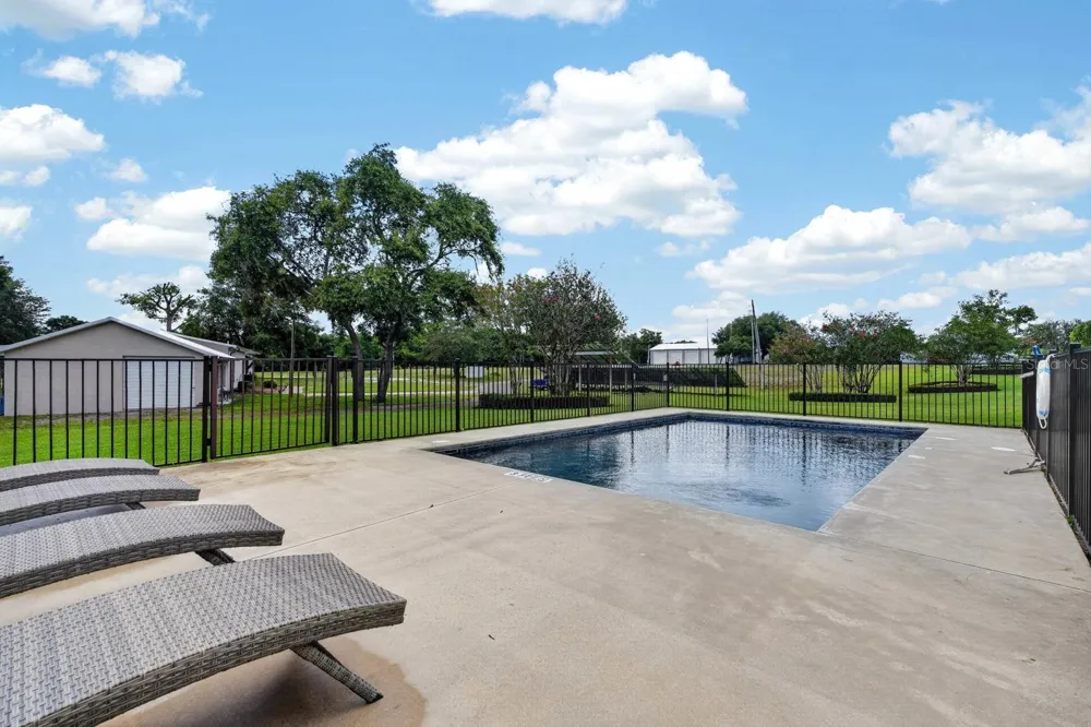 350 FOX HOLLOW FARMS ROAD Pierson, FL 32180