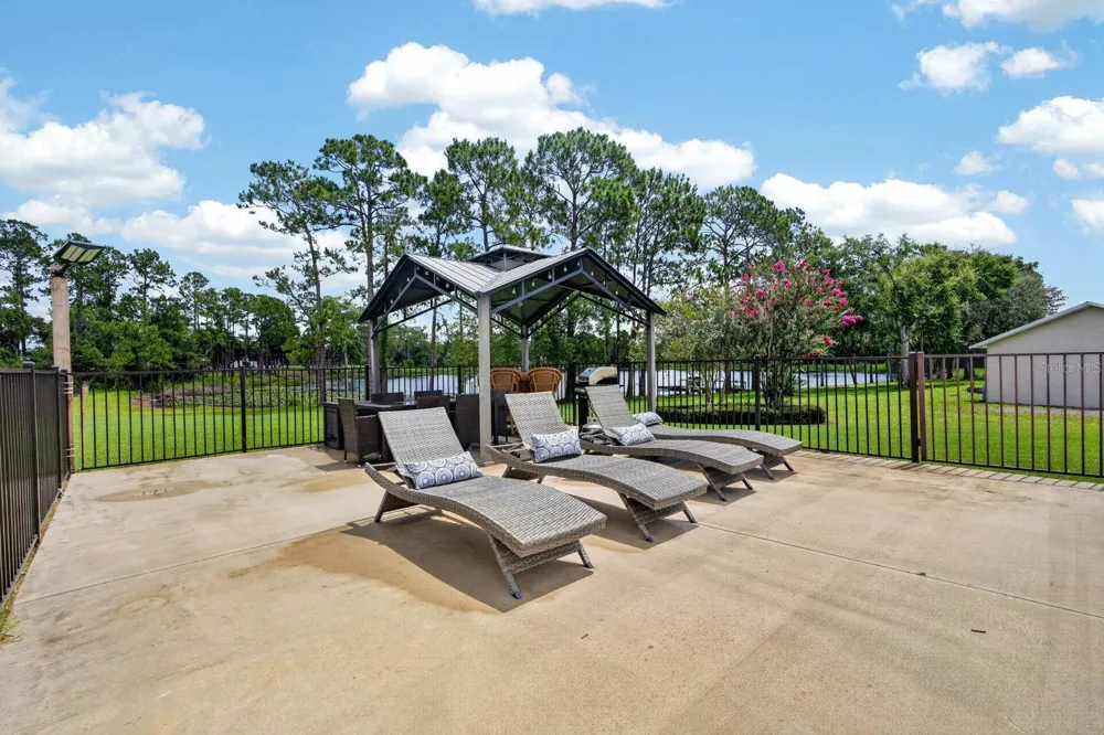 350 FOX HOLLOW FARMS ROAD Pierson, FL 32180