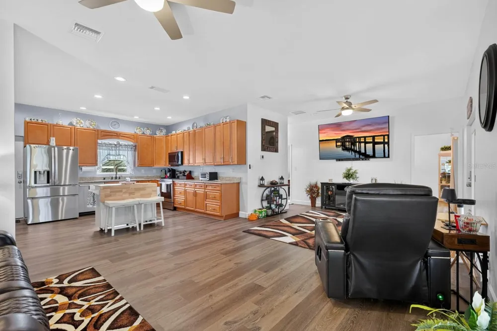 350 FOX HOLLOW FARMS ROAD Pierson, FL 32180