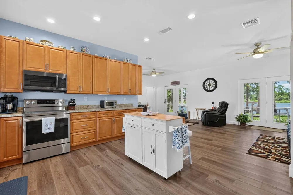 350 FOX HOLLOW FARMS ROAD Pierson, FL 32180