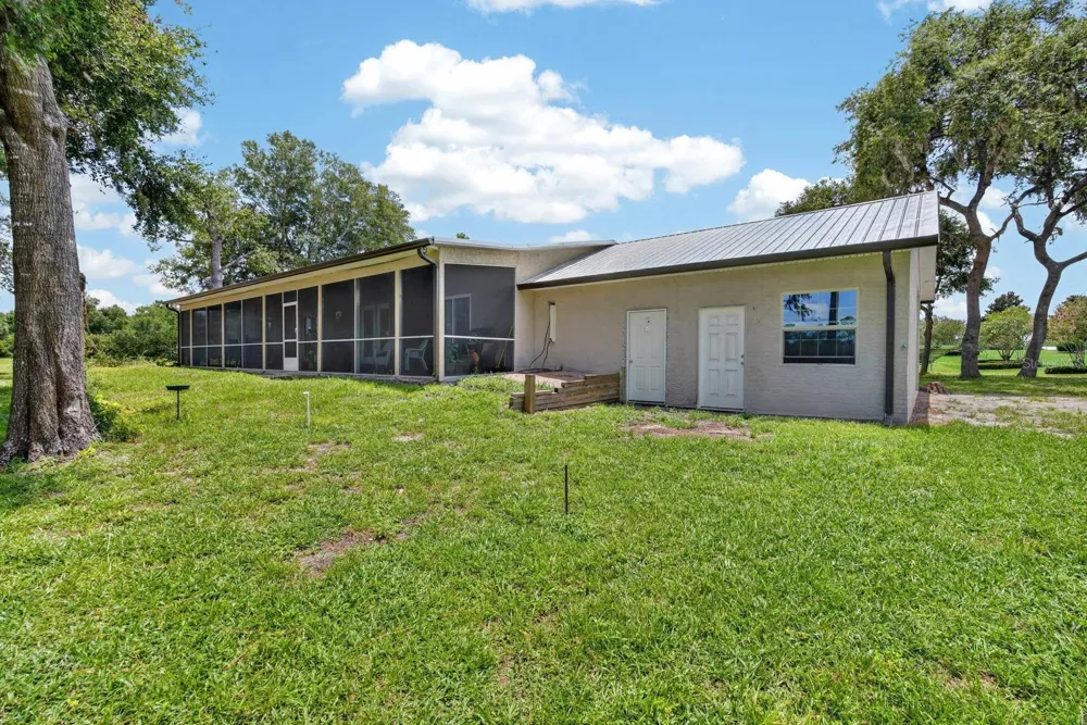350 FOX HOLLOW FARMS ROAD Pierson, FL 32180