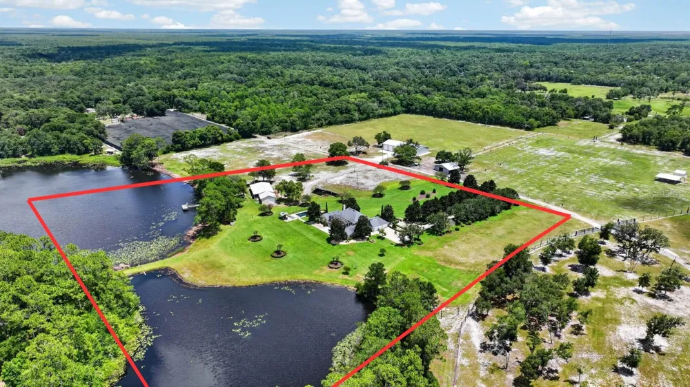 350 FOX HOLLOW FARMS ROAD Pierson, FL 32180
