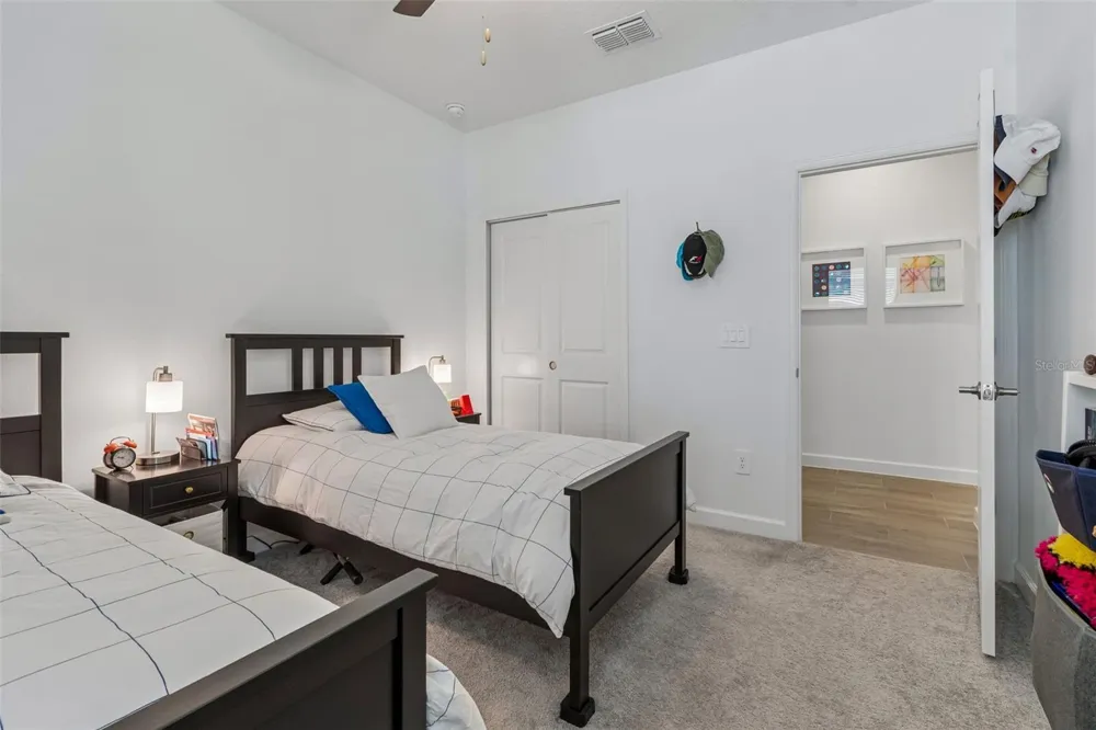 31735 GRIFFIN SANDS LANE San Antonio, FL 33576
