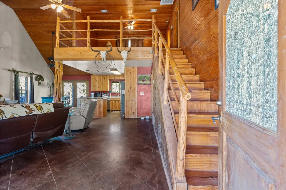 262 Cheyenne Trail Springtown, TX 76082