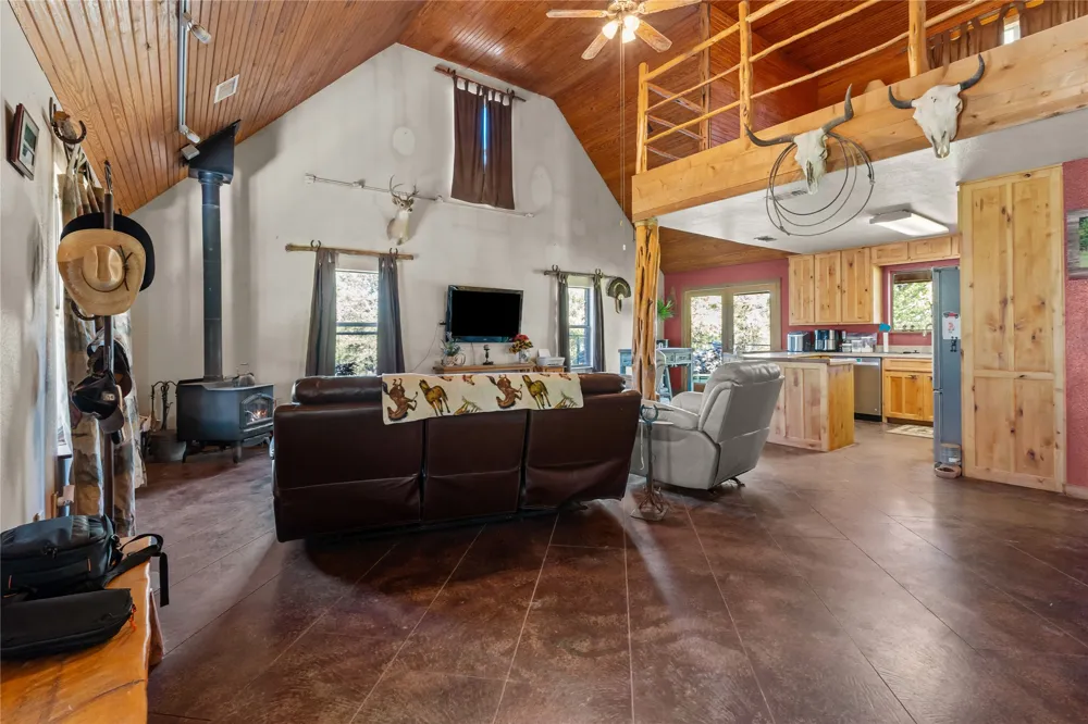 262 Cheyenne Trail Springtown, TX 76082