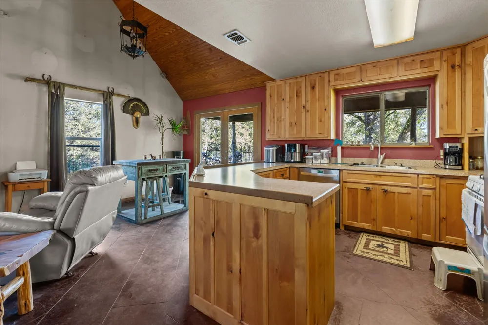 262 Cheyenne Trail Springtown, TX 76082