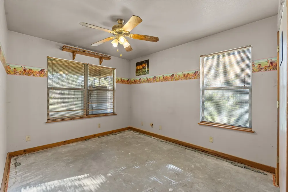 262 Cheyenne Trail Springtown, TX 76082