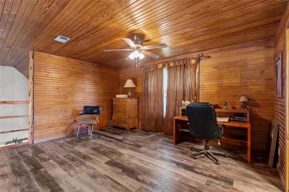 262 Cheyenne Trail Springtown, TX 76082