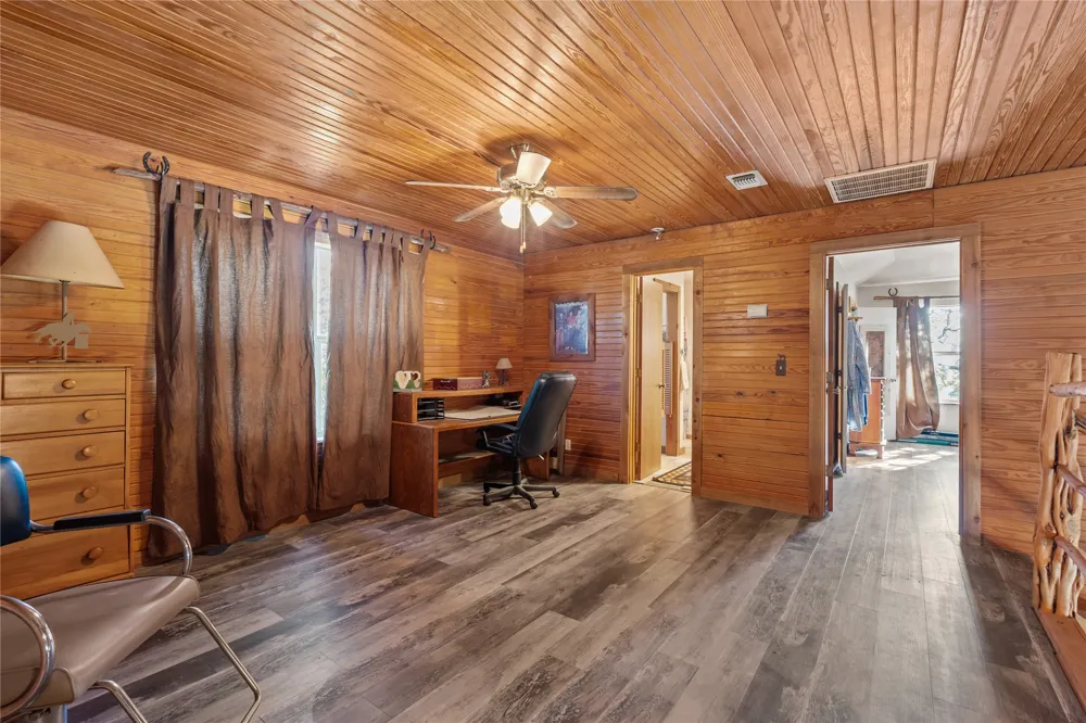 262 Cheyenne Trail Springtown, TX 76082