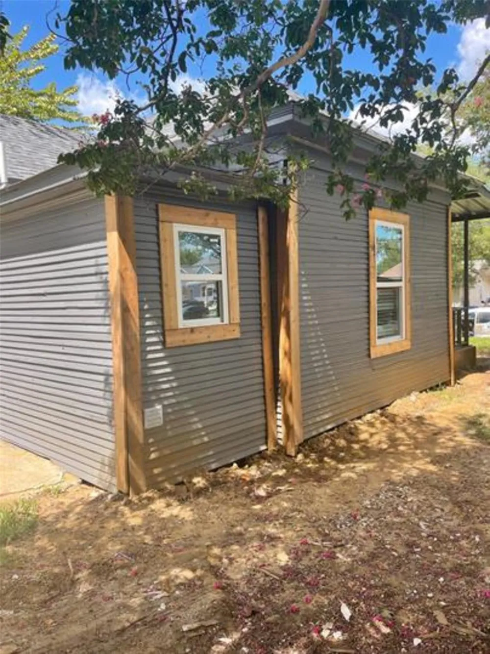 2222 W BOND STREET Denison, TX 75020