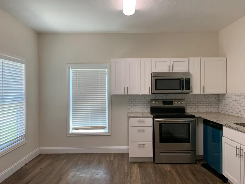 2222 W BOND STREET Denison, TX 75020