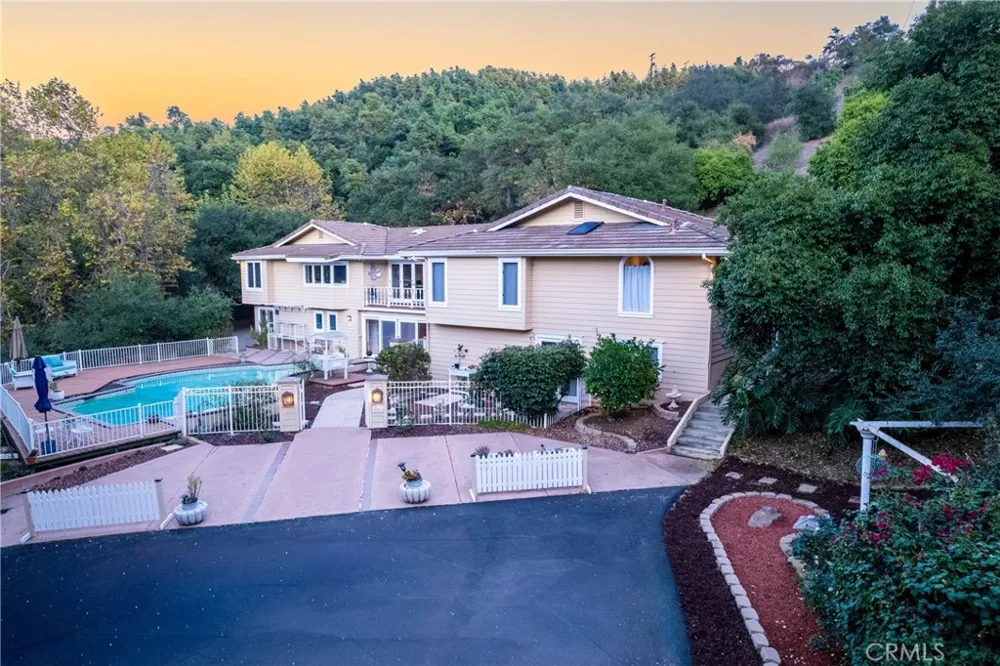 2923 Nuestra Fallbrook, CA 92028
