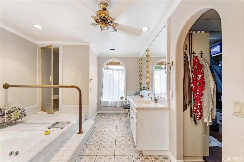 2923 Nuestra Fallbrook, CA 92028