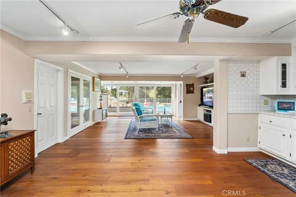 2923 Nuestra Fallbrook, CA 92028