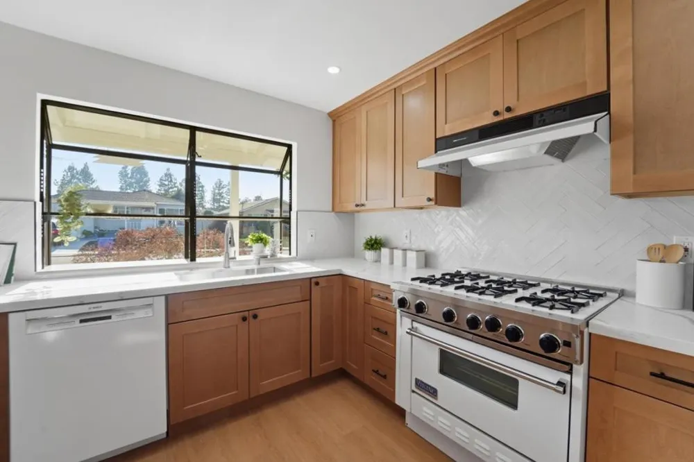 41392 Beatrice Street Fremont, CA 94539