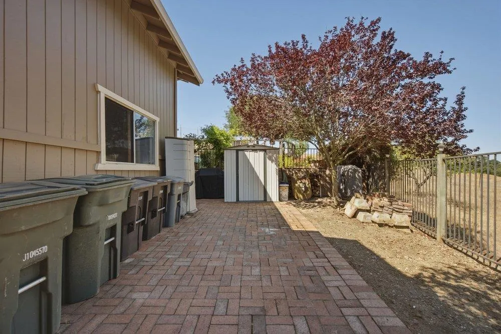 17795 Holiday Drive Morgan Hill, CA 95037