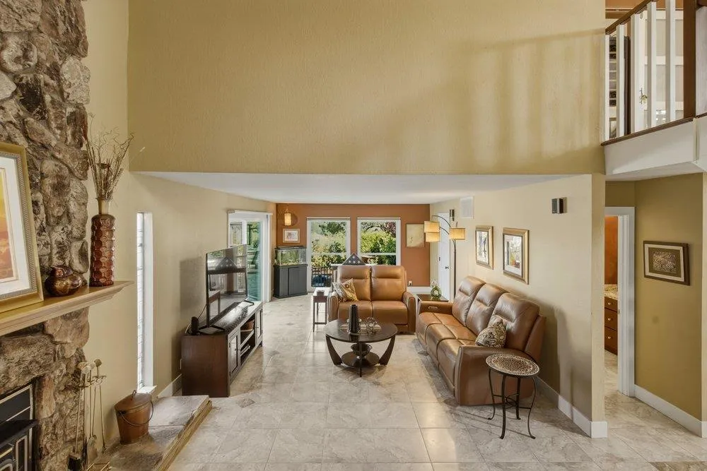 17795 Holiday Drive Morgan Hill, CA 95037