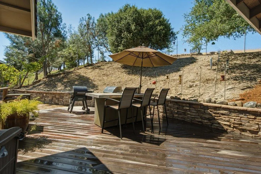 17795 Holiday Drive Morgan Hill, CA 95037