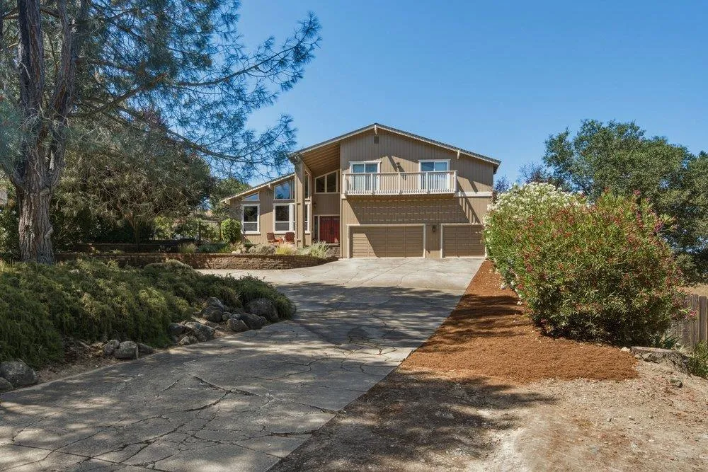 17795 Holiday Drive Morgan Hill, CA 95037