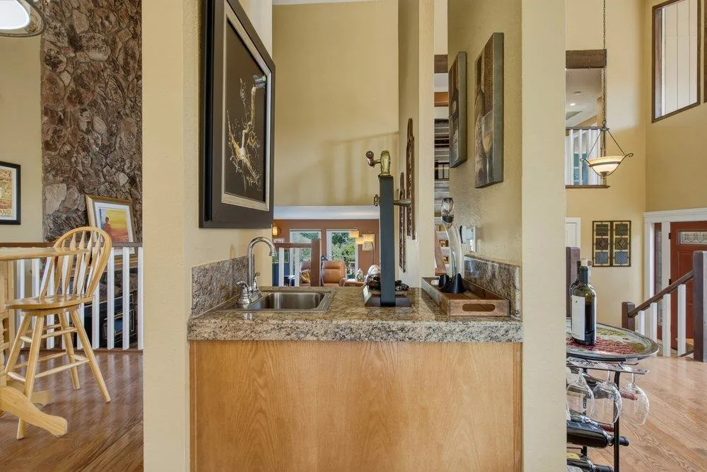 17795 Holiday Drive Morgan Hill, CA 95037