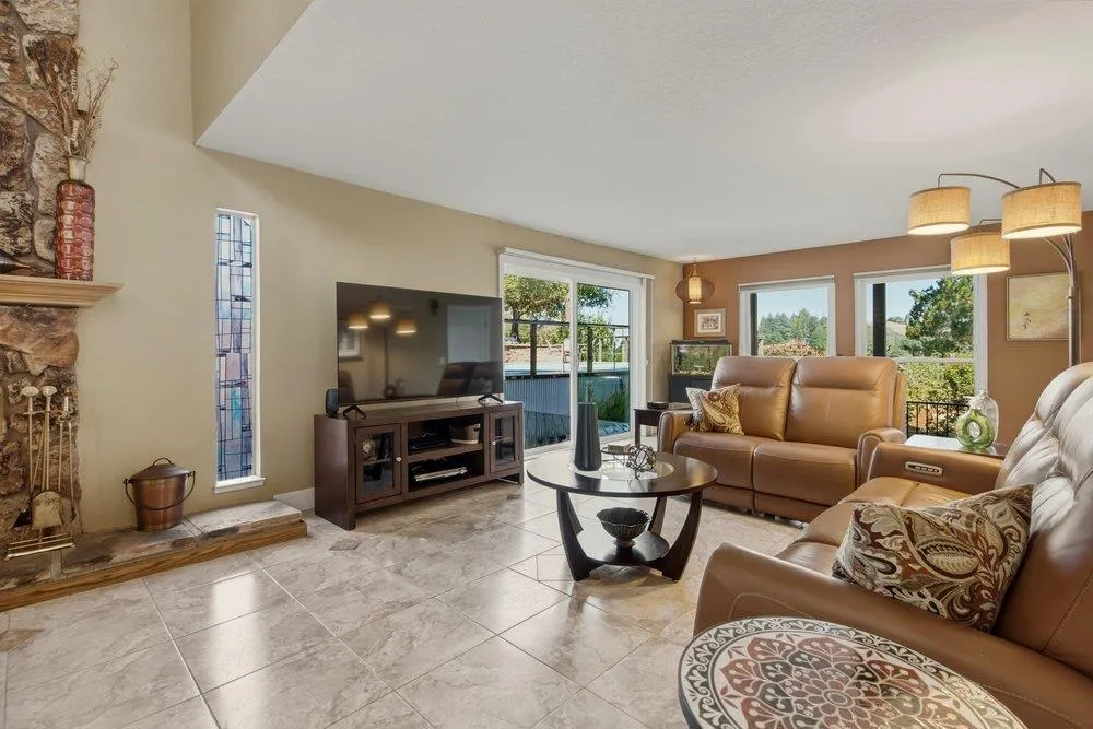 17795 Holiday Drive Morgan Hill, CA 95037