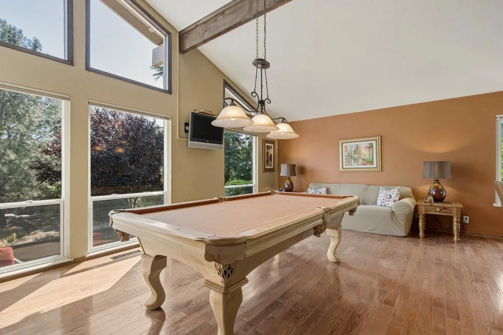 17795 Holiday Drive Morgan Hill, CA 95037