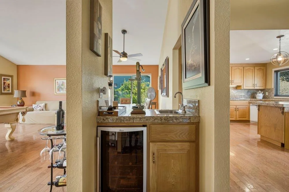 17795 Holiday Drive Morgan Hill, CA 95037