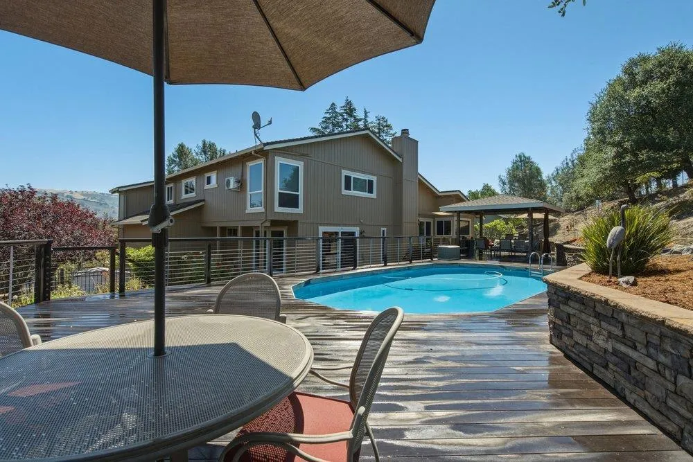 17795 Holiday Drive Morgan Hill, CA 95037