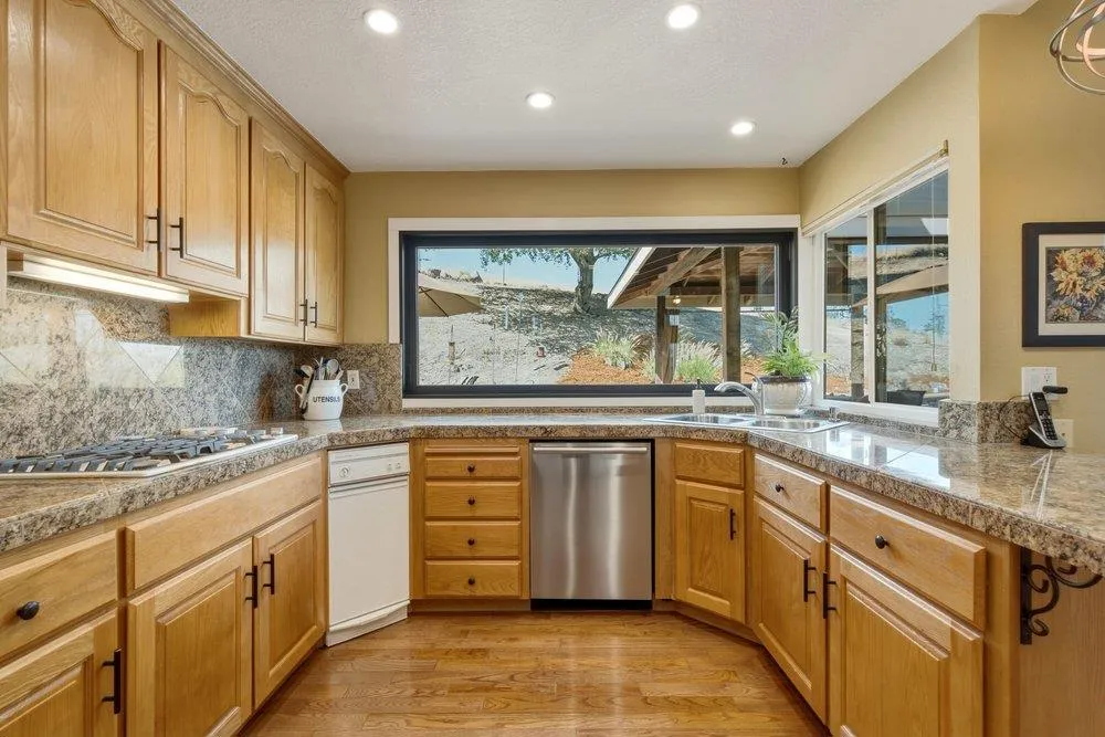 17795 Holiday Drive Morgan Hill, CA 95037