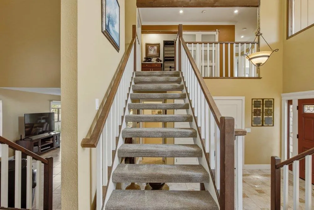 17795 Holiday Drive Morgan Hill, CA 95037